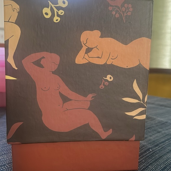 Body Vase - Picture 4 of 4